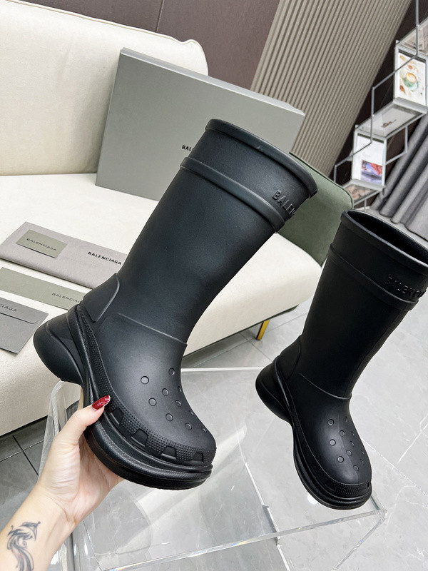 Ba*len*cia*ga x crocs boot black