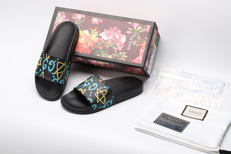 GUC LEATHER SLIDE