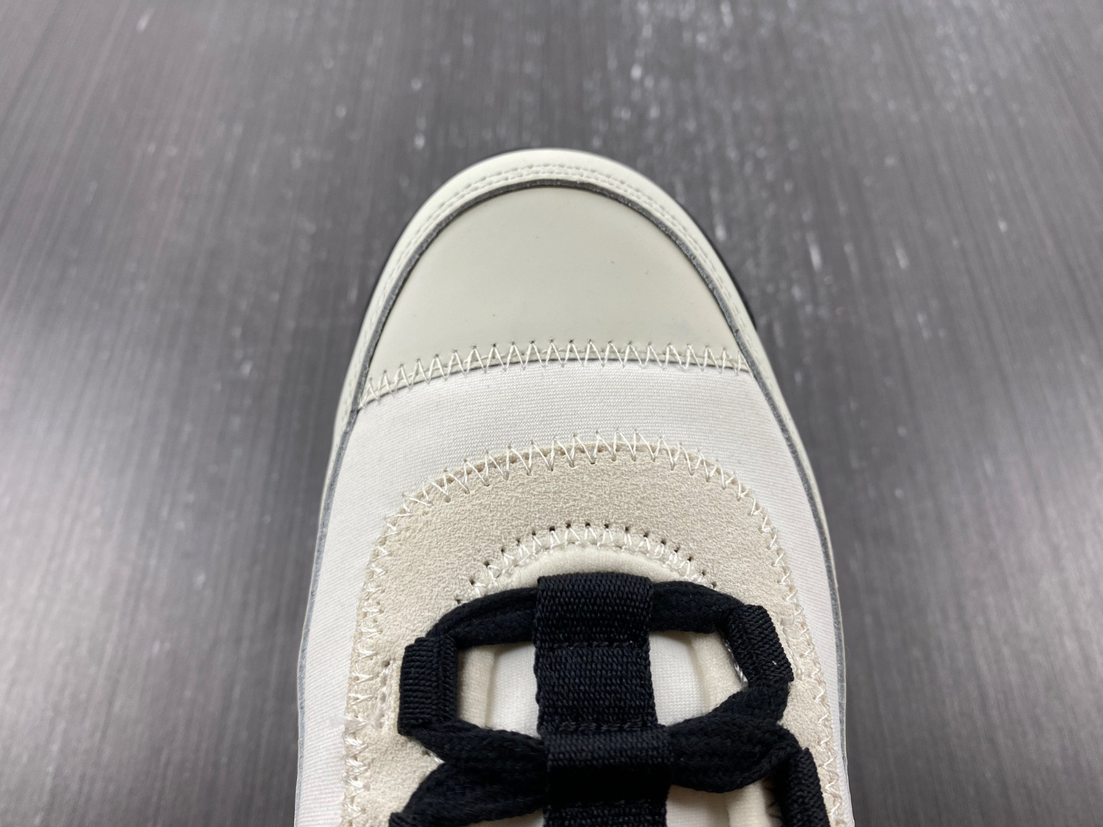 CHA_NEL SNEAKERS
