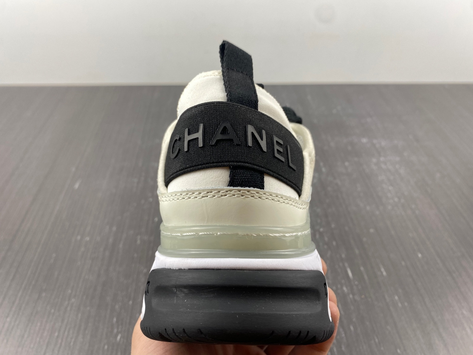 CHA_NEL SNEAKERS
