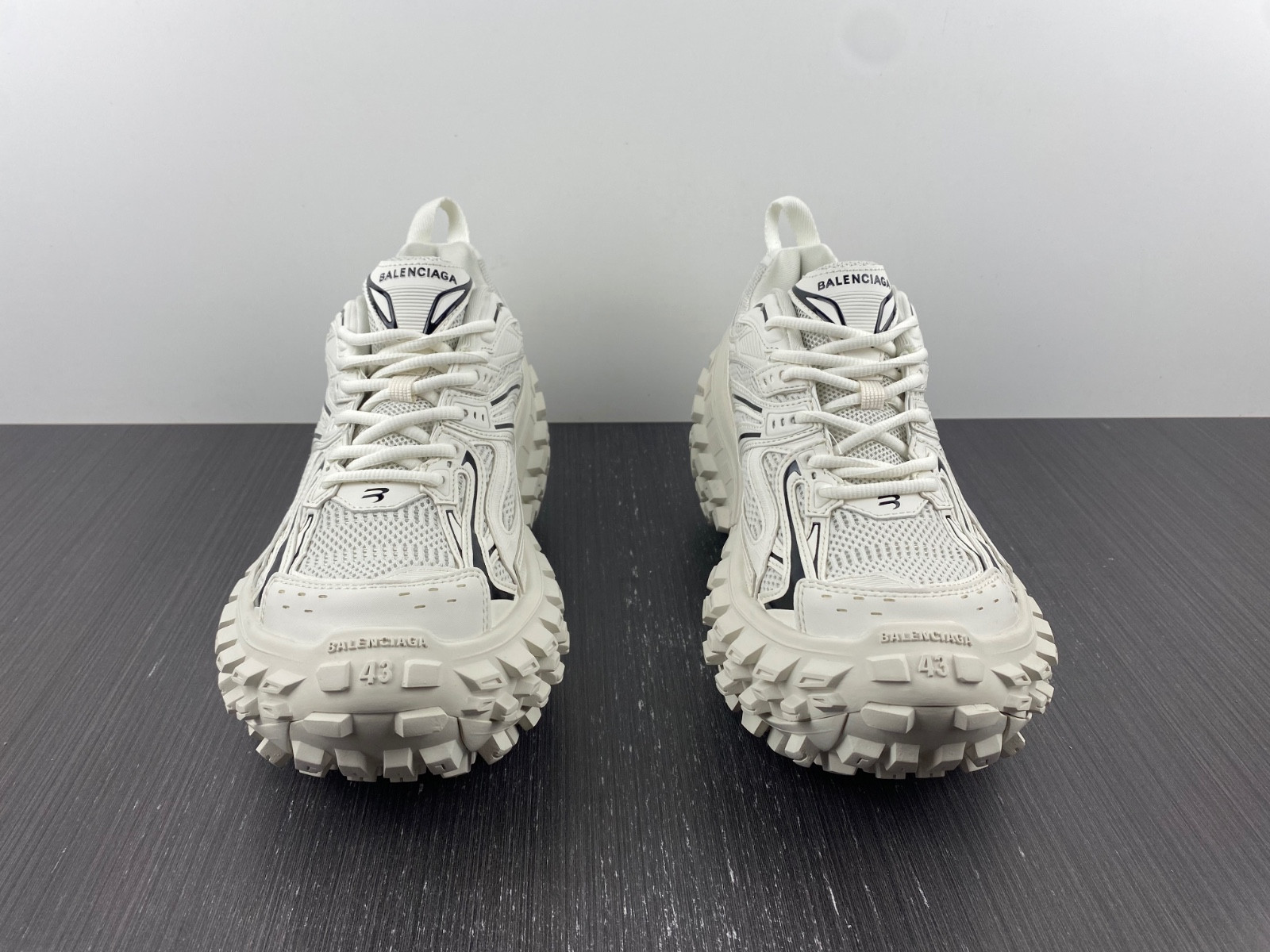Ba*len*cia*ga bouncer chunky-sole sneakers