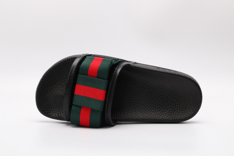 GUC LEATHER SLIDE