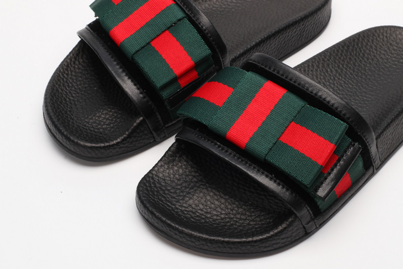 GUC LEATHER SLIDE