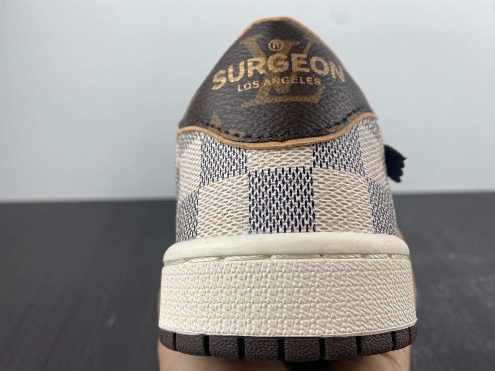 NIKE AIR FORCE 1 LOW BY VIRGIL ABLOH ( SPECIAL SHOES BOX)