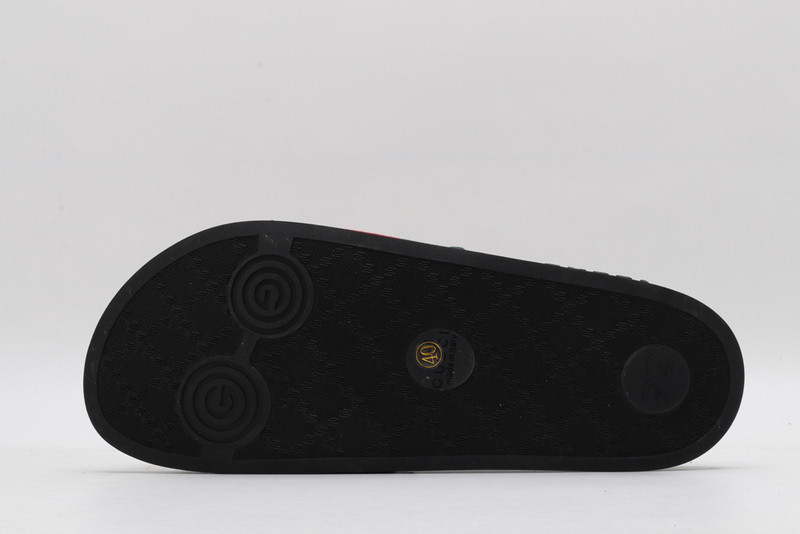 GUC LEATHER SLIDE