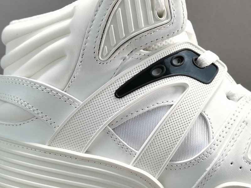 G*u*i sneakers
