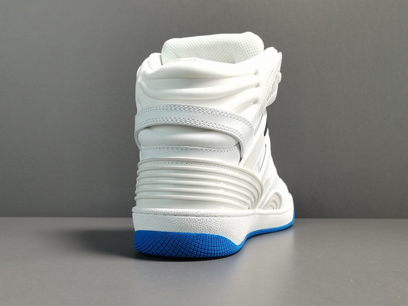 G*u*i sneakers