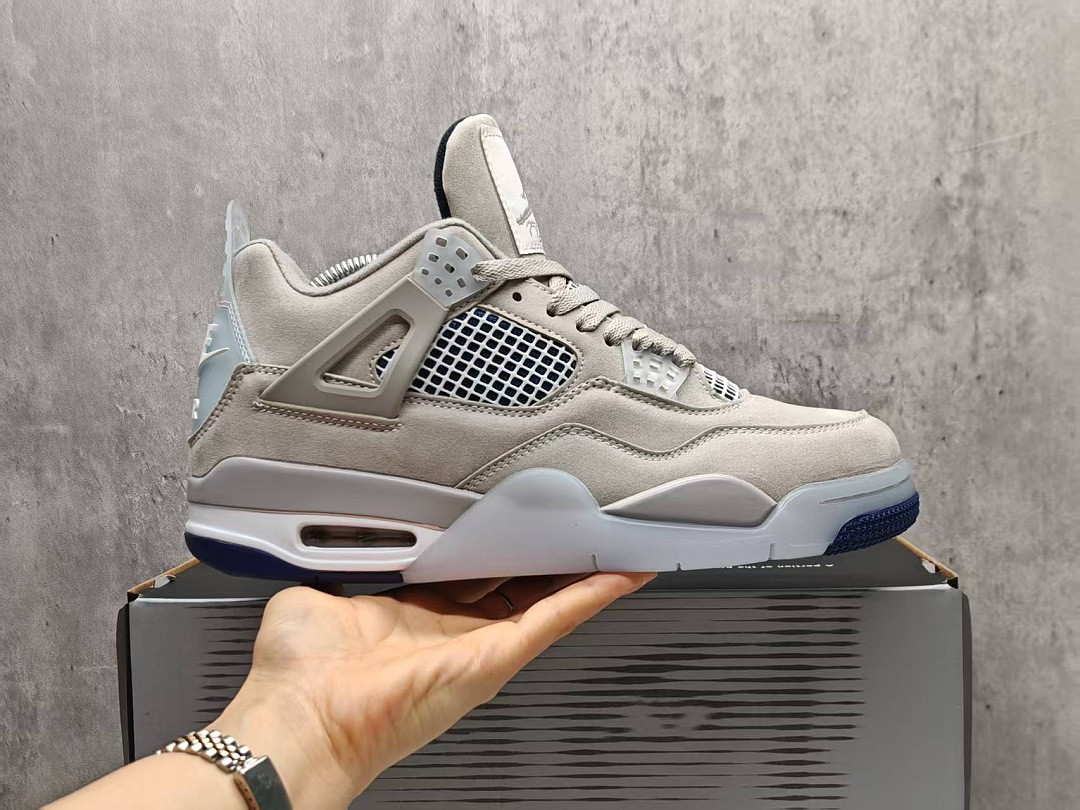 Air Jordan 4