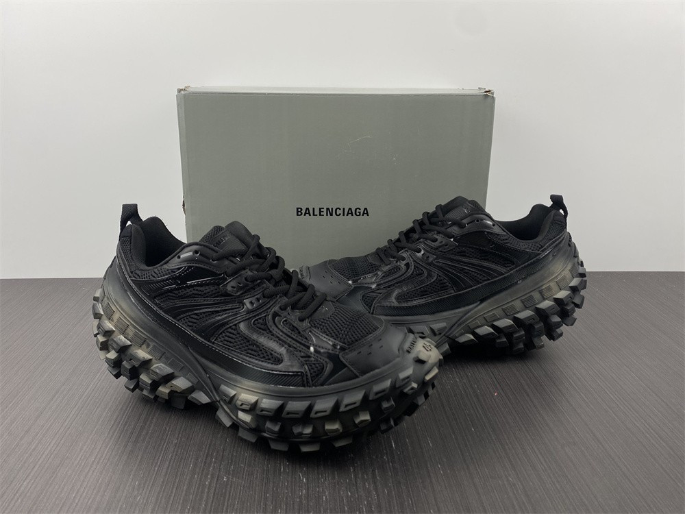 Ba*len*cia*ga bouncer chunky-sole sneakers