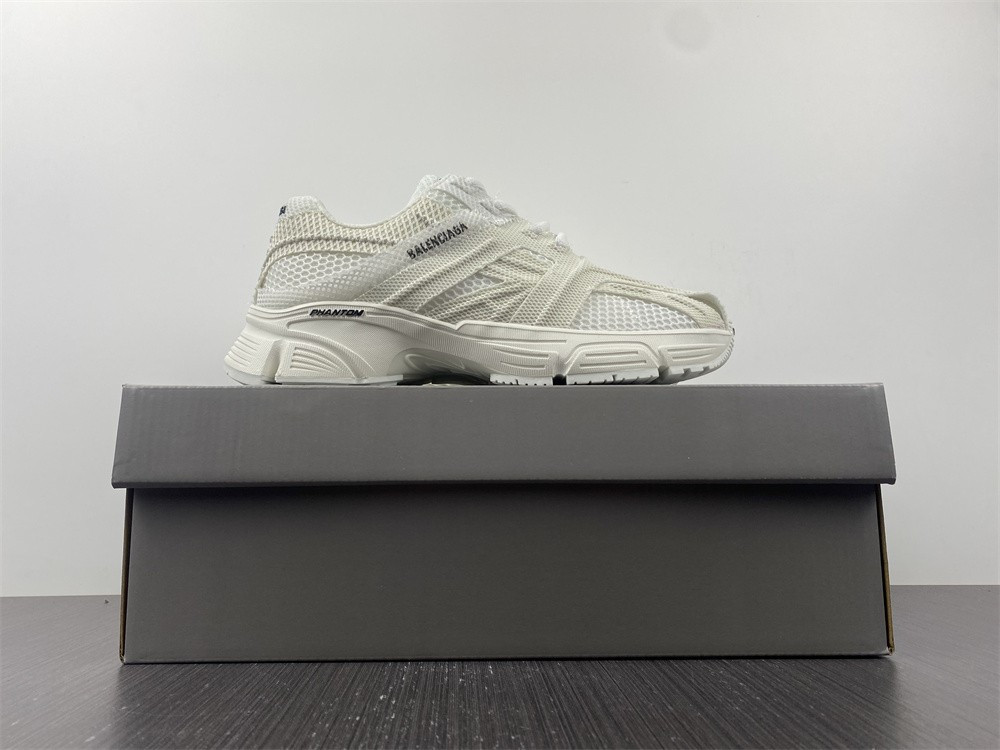 Ba*len*cia*ga phantom sneaker