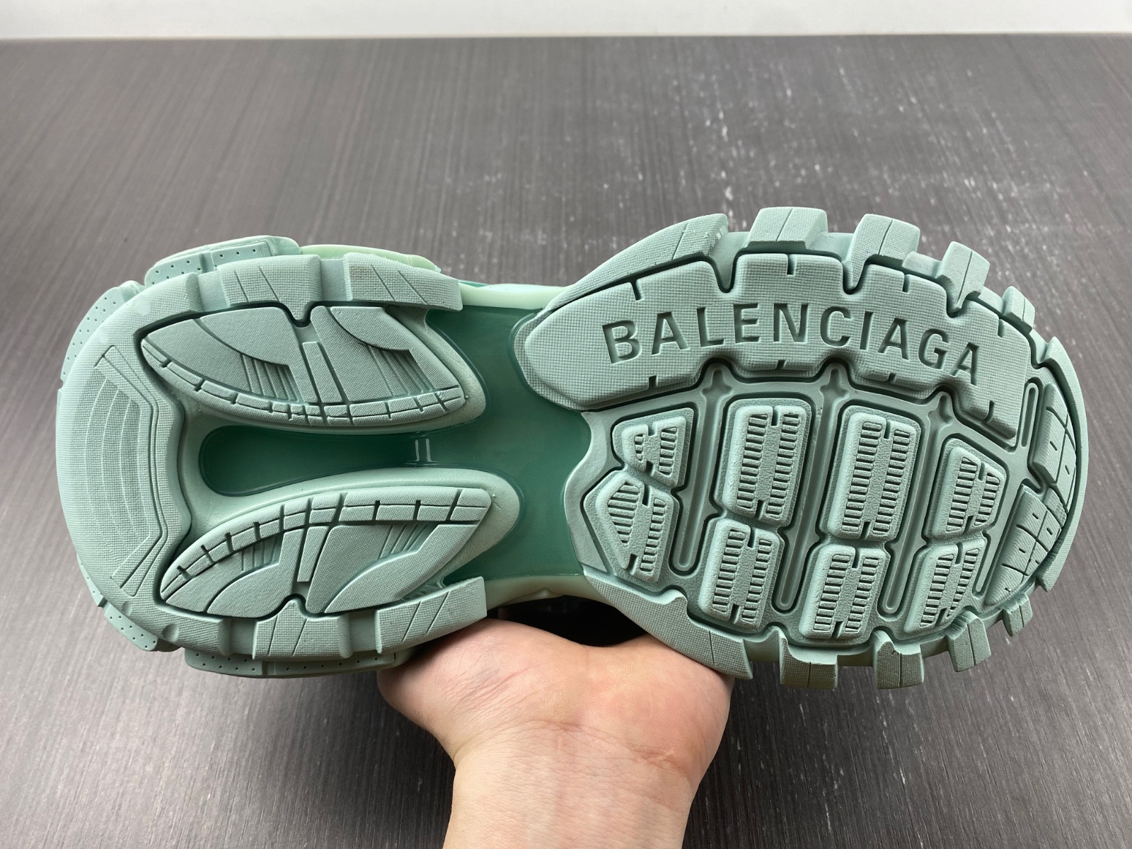 Ba*len*cia*ga track trainer 542023-w2la2-4010