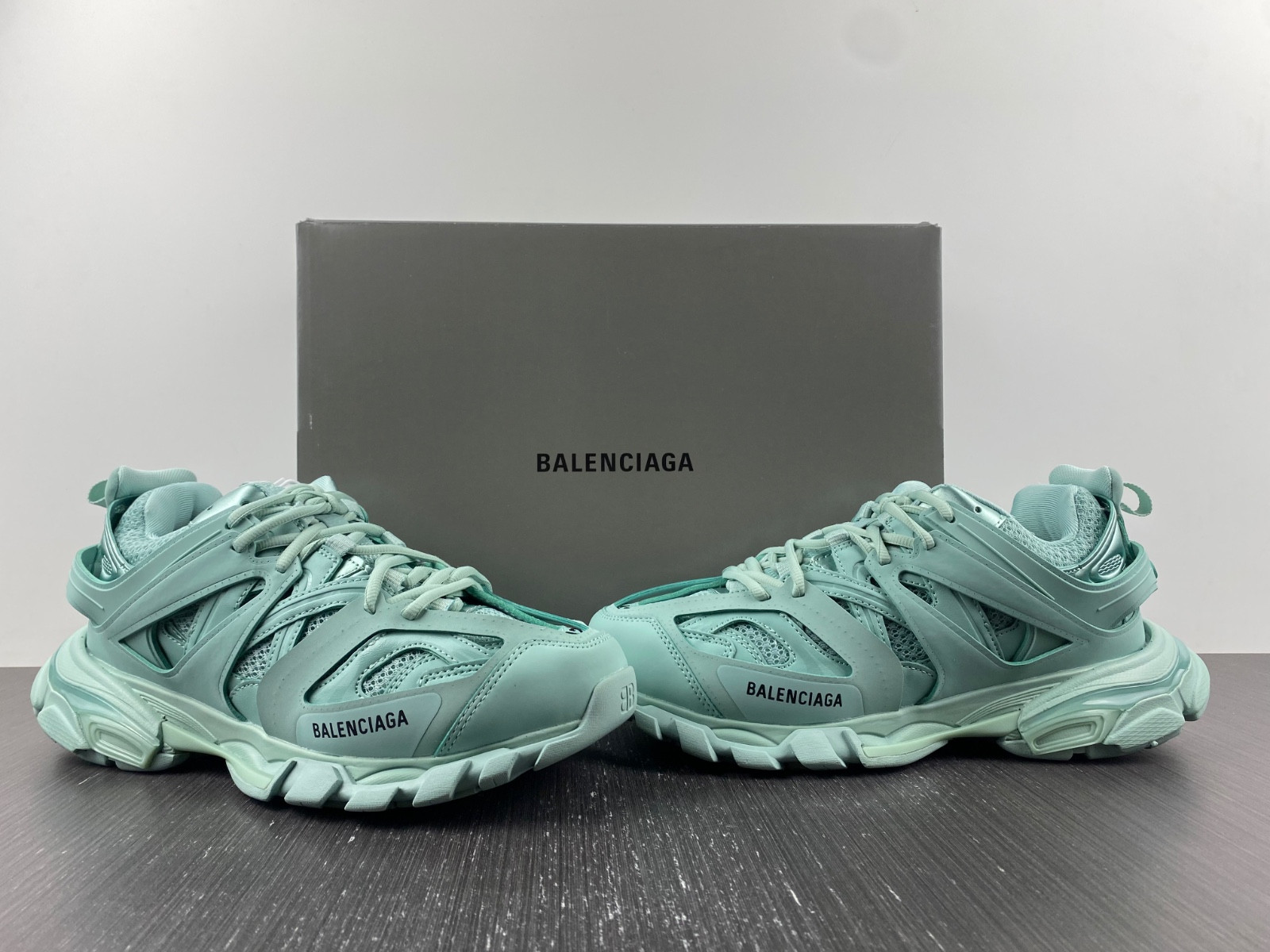Ba*len*cia*ga track trainer 542023-w2la2-4010