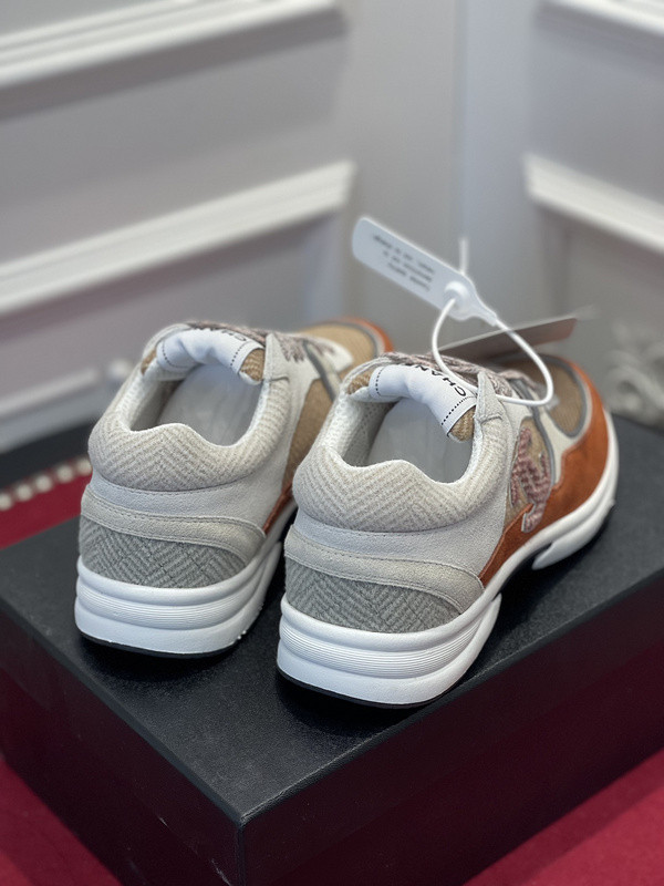 CHA_NEL SNEAKERS