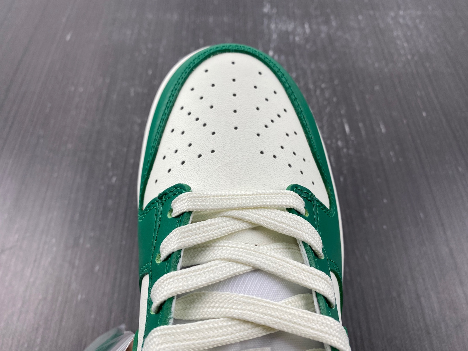 Nike Dunk Low Green White Metallic Gold FB7173-131