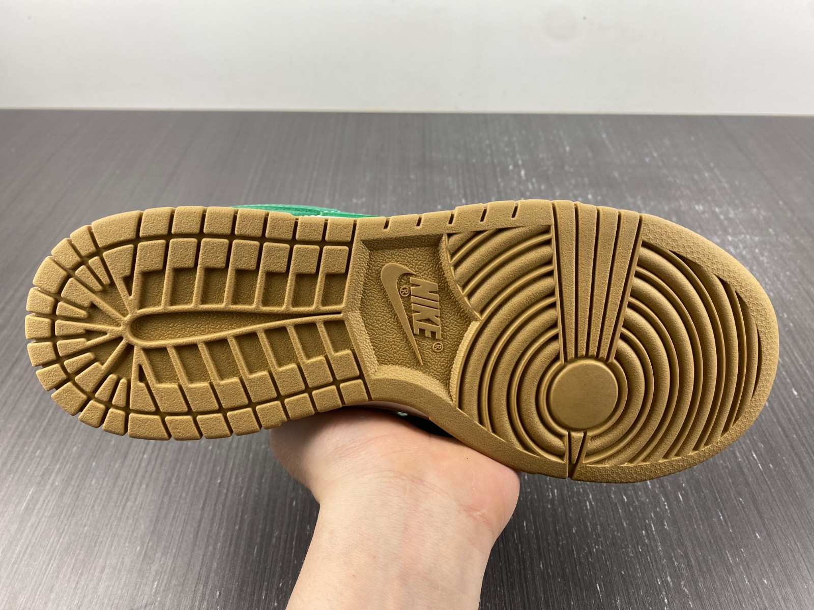 Nike Dunk Low Green White Metallic Gold FB7173-131