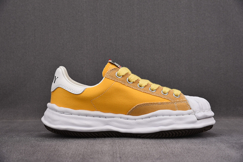 MAISON MIHARA SNEAKERS