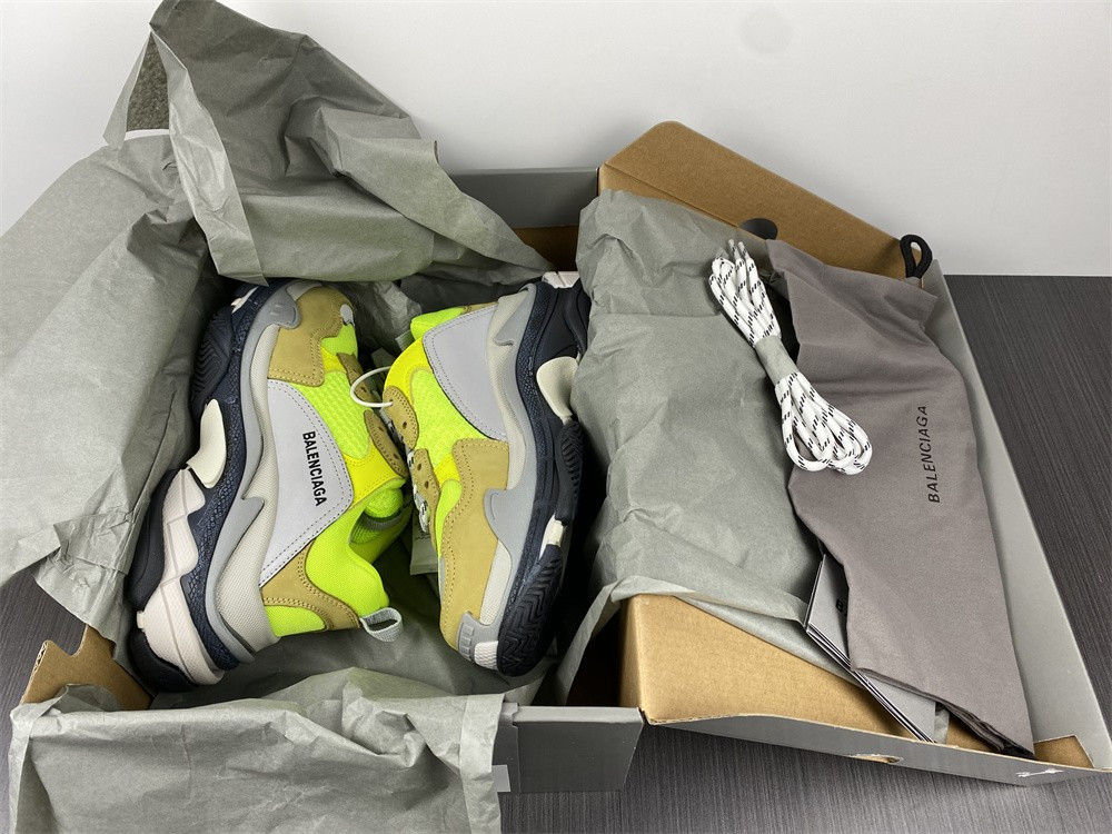 Ba*len*cia*ga triple s 524039 w09o3 1801