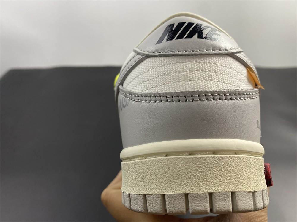 NIKE DUNK LOW OW LOT 8 OF 50 DM1602-106