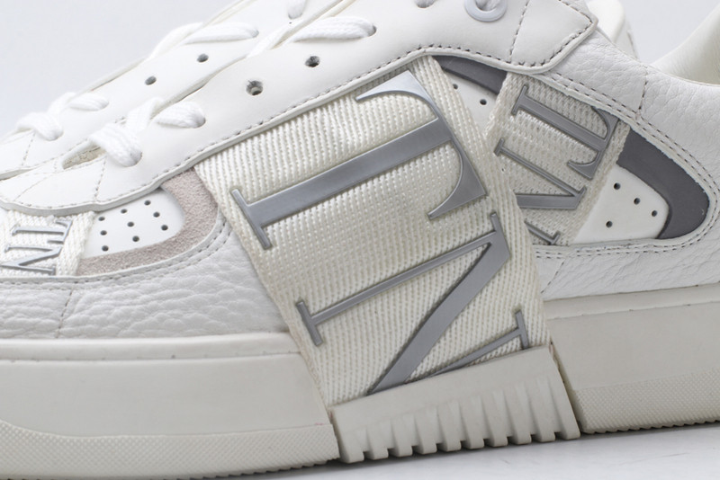 V*LENTINO SNEAKER