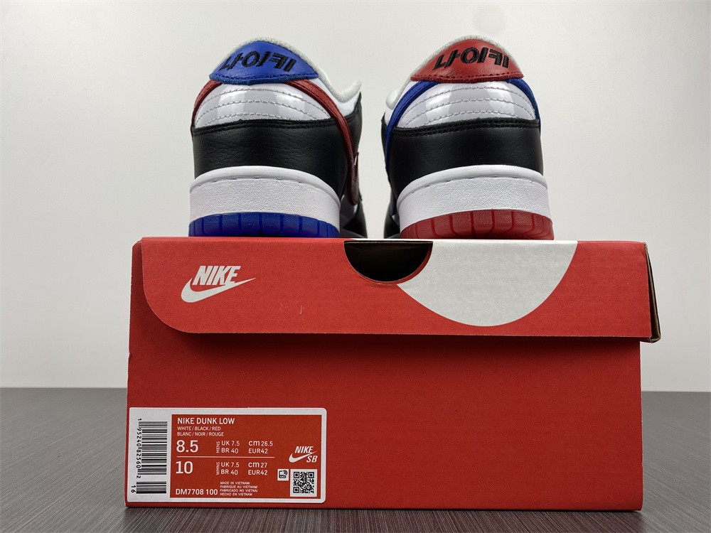 NIKE DUNK LOW 