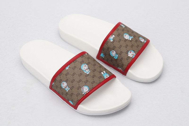 GUC LEATHER SLIDE