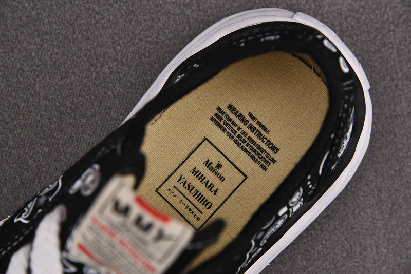 MAISON MIHARA SNEAKERS
