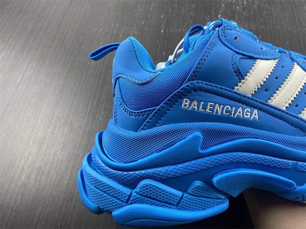 Ba*len*cia*ga triple s 71020 w2rb6 0203