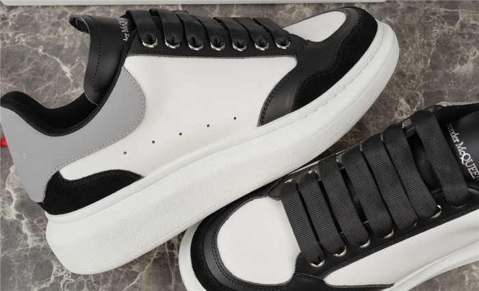 ALEXANDER MCQUEEN SNEAKER