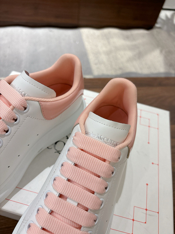 ALEXANDER MCQUEEN SNEAKER