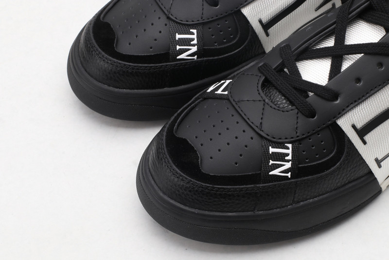 V*LENTINO SNEAKER