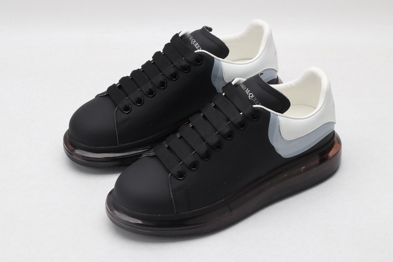 ALEXANDER MCQUEEN SNEAKER