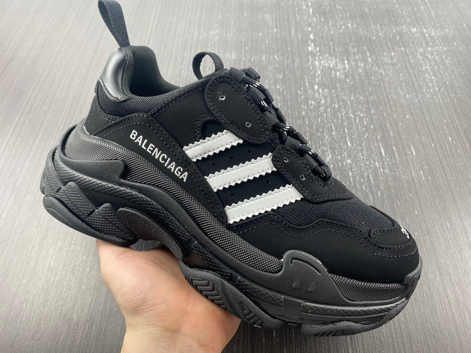 Ba*len*cia*ga triple s 712764 w2fw1 1004