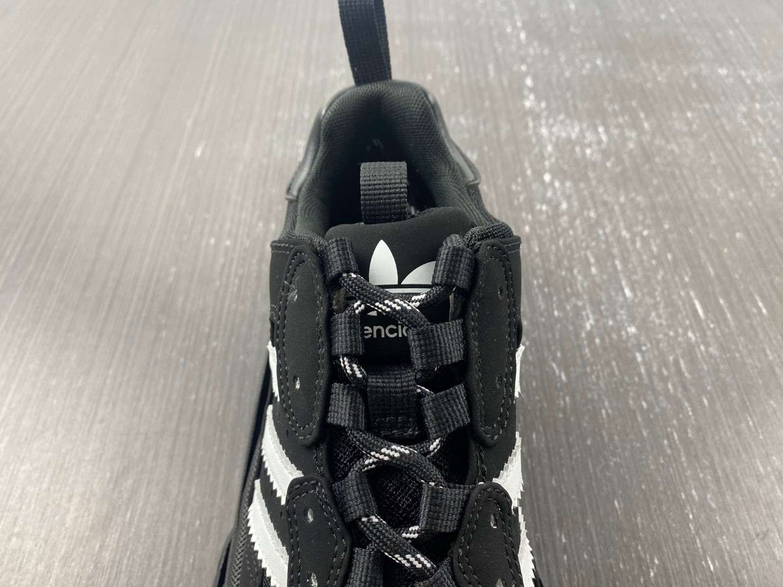 Ba*len*cia*ga triple s 712764 w2fw1 1004