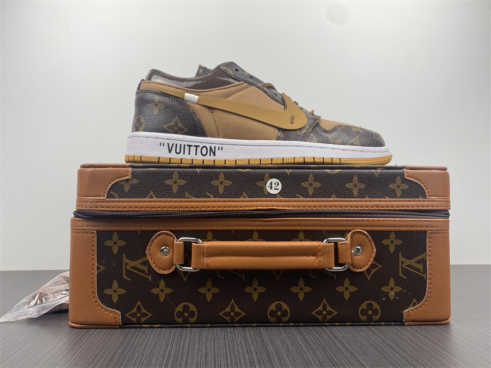 AIR JORDAN 1 LOW SNEAKERS