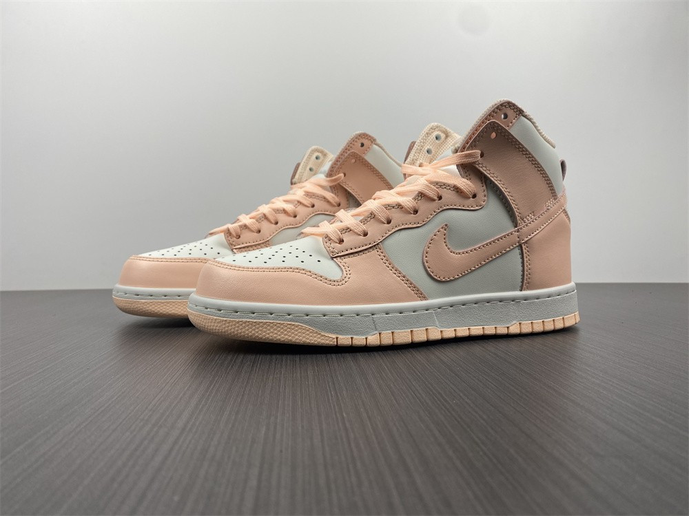 DUNK HIGH