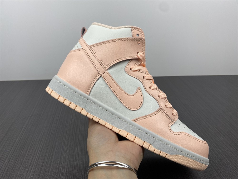 DUNK HIGH