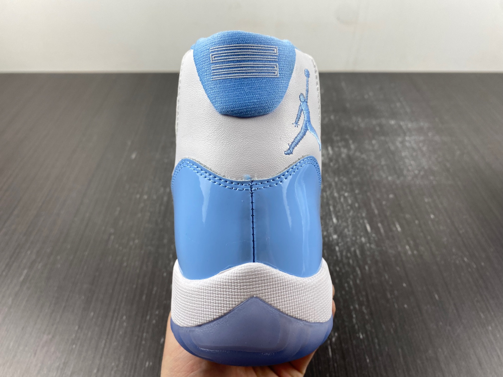 Air Jordan 11 WMNS CT8012-141