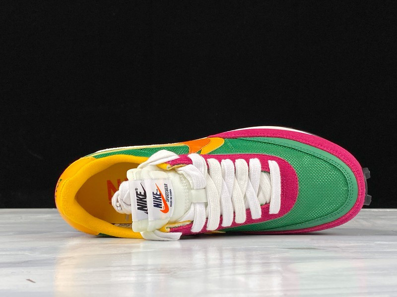 NIKE LD WAFFLE X SACAI PINE GREEN BV0073-301