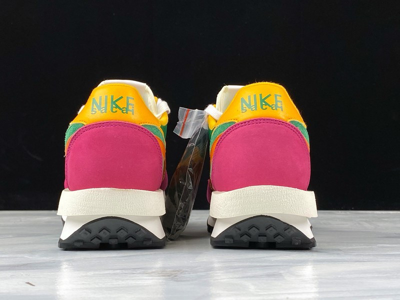 NIKE LD WAFFLE X SACAI PINE GREEN BV0073-301