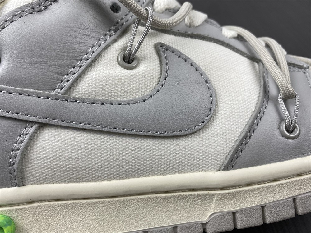 NIKE DUNK LOW OW LOT 42 OF 50 DM1602-117
