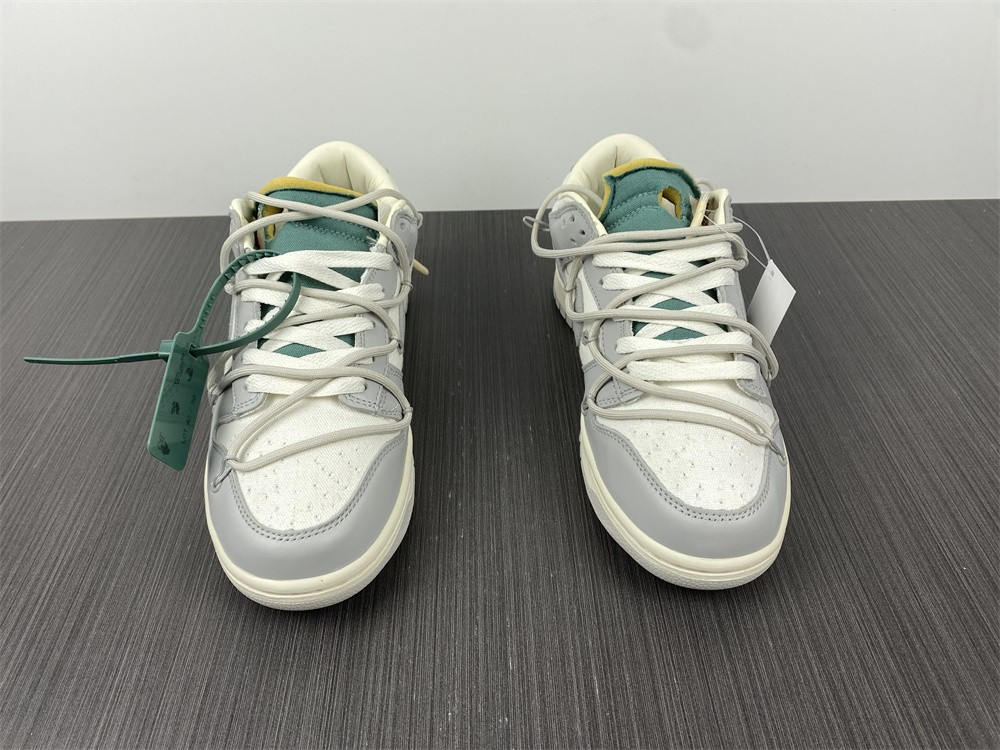 NIKE DUNK LOW OW LOT 42 OF 50 DM1602-117
