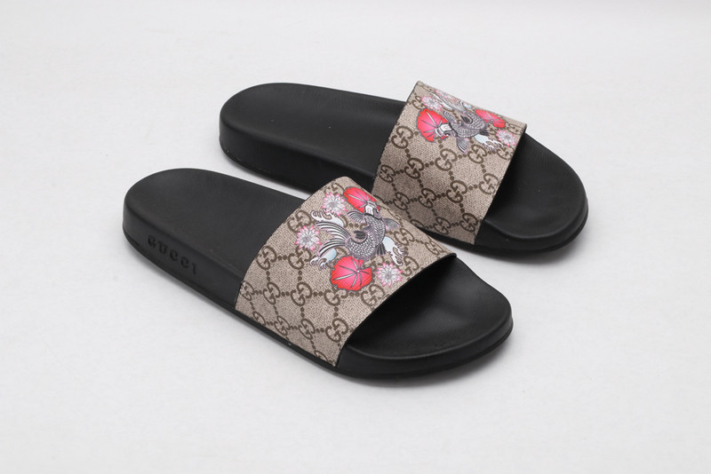 GUC LEATHER SLIDE