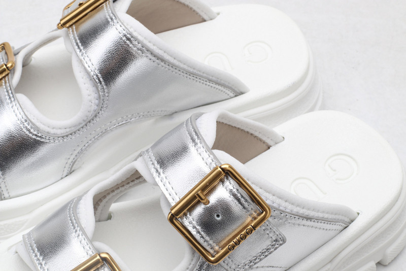 GUC LEATHER SLIDE