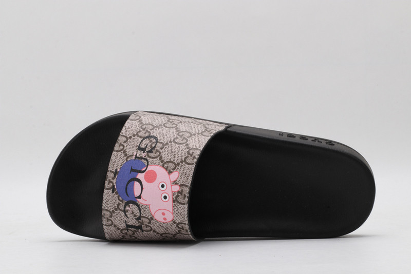 GUC LEATHER SLIDE