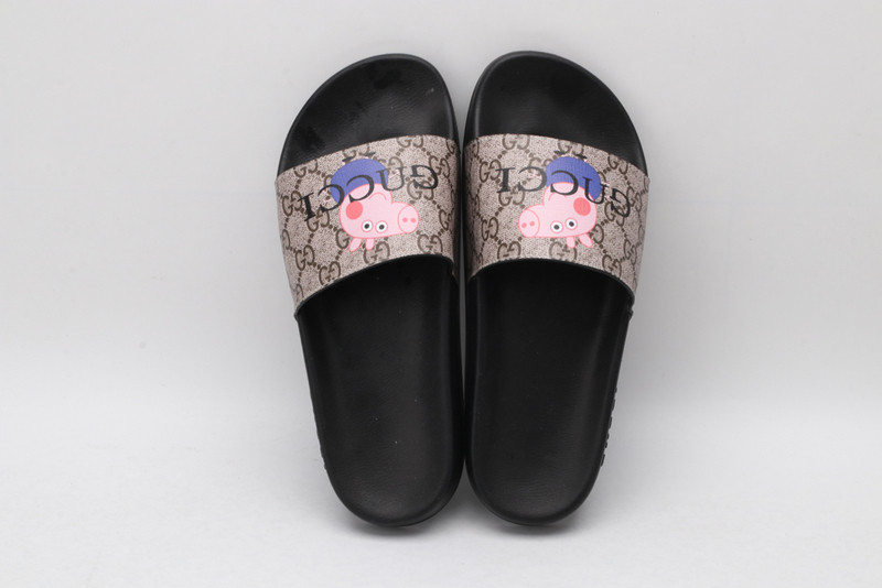 GUC LEATHER SLIDE