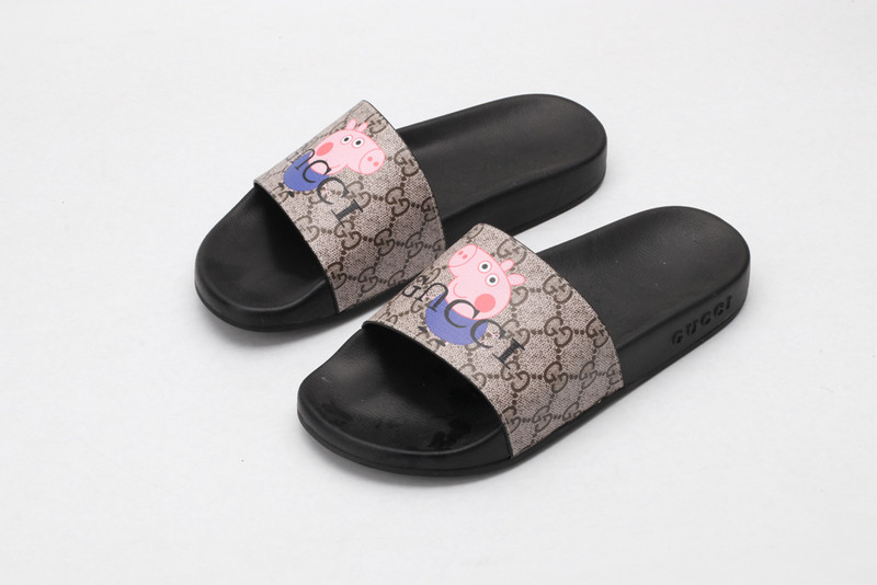 GUC LEATHER SLIDE