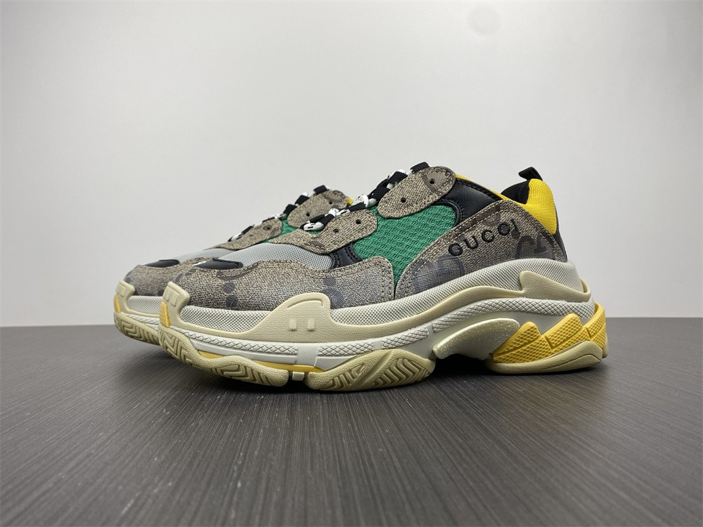 Ba*len*cia*ga triple s 683067 umo20 9766