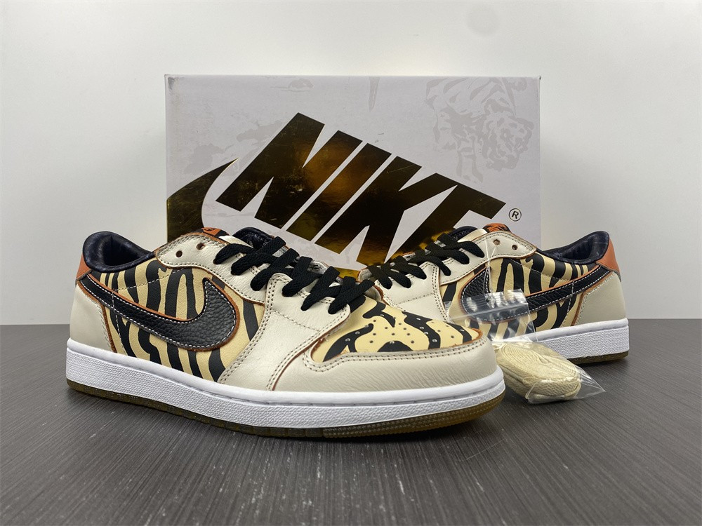 JORDAN 1 LOW OG YEAR OF THE TIGER DH6932-100