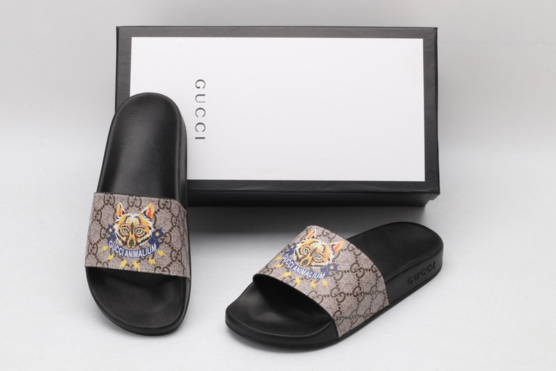 GUC LEATHER SLIDE