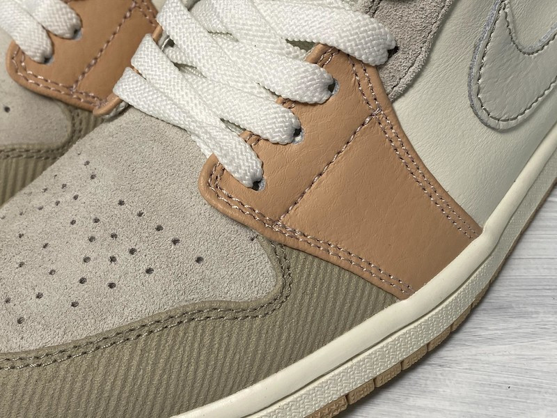 AIR JORDAN 1 MID 